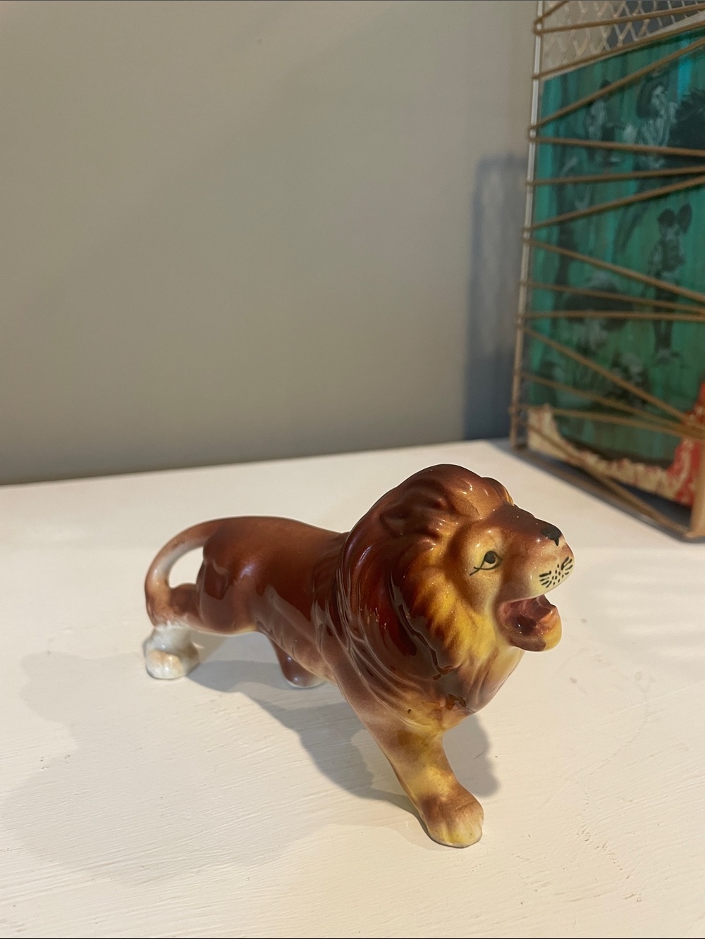 Brown Ceramic Lion Figurine Decor vintage